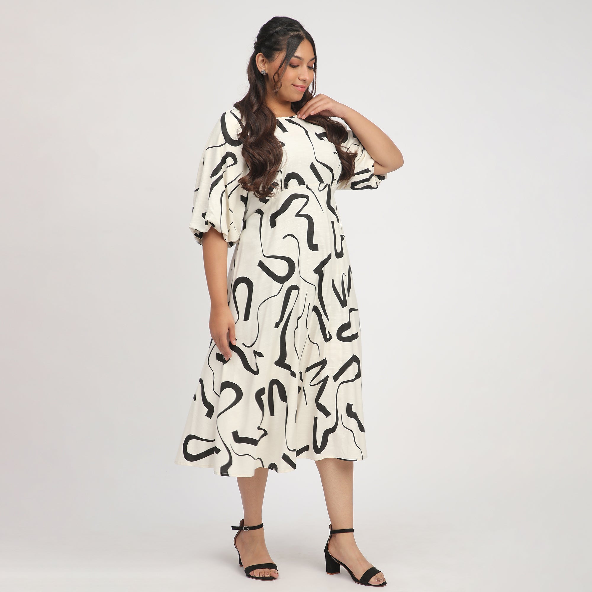 Beige & Black Plus-Size Abstract Print Midi Dress