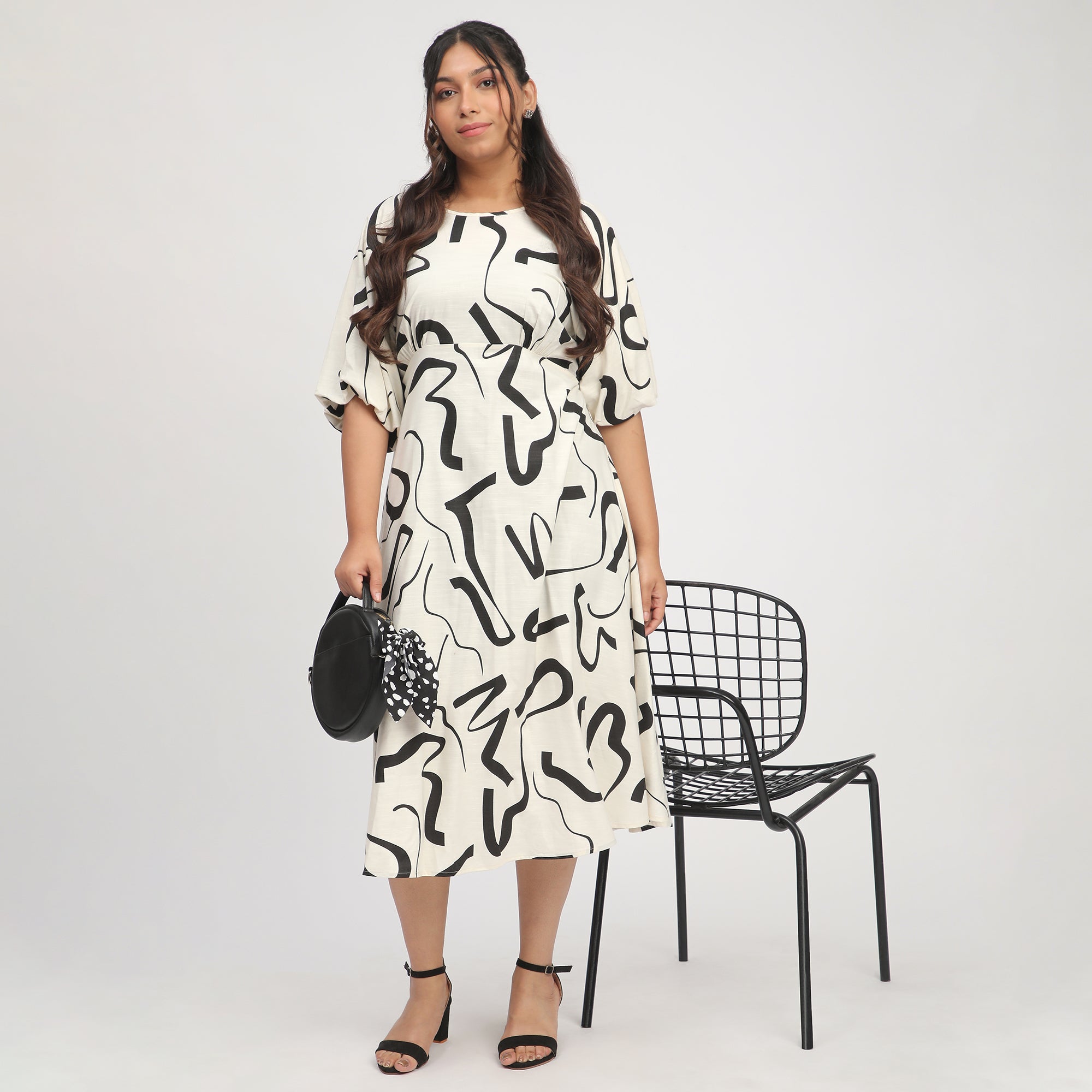 Beige & Black Plus-Size Abstract Print Midi Dress