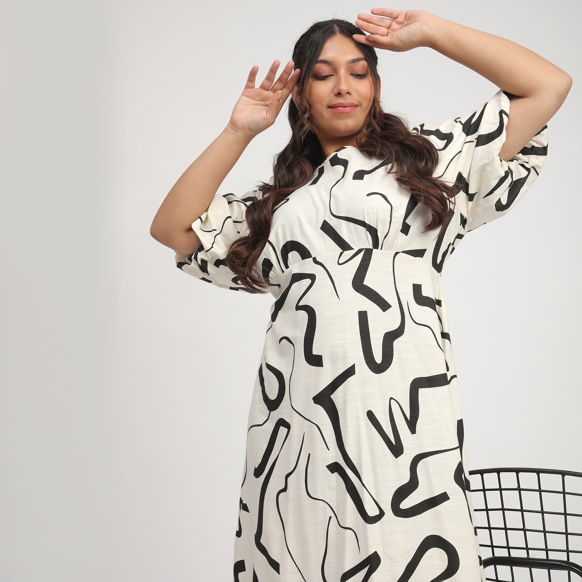 Beige & Black Plus-Size Abstract Print Midi Dress