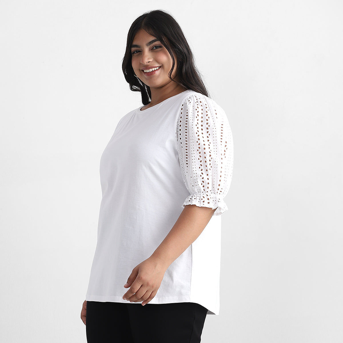 White Embroidery Puff Sleeve Plus Size Jersey Top