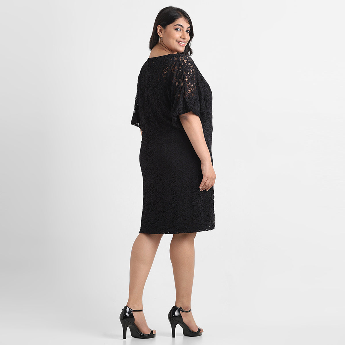 Black plus size knit lace short dress