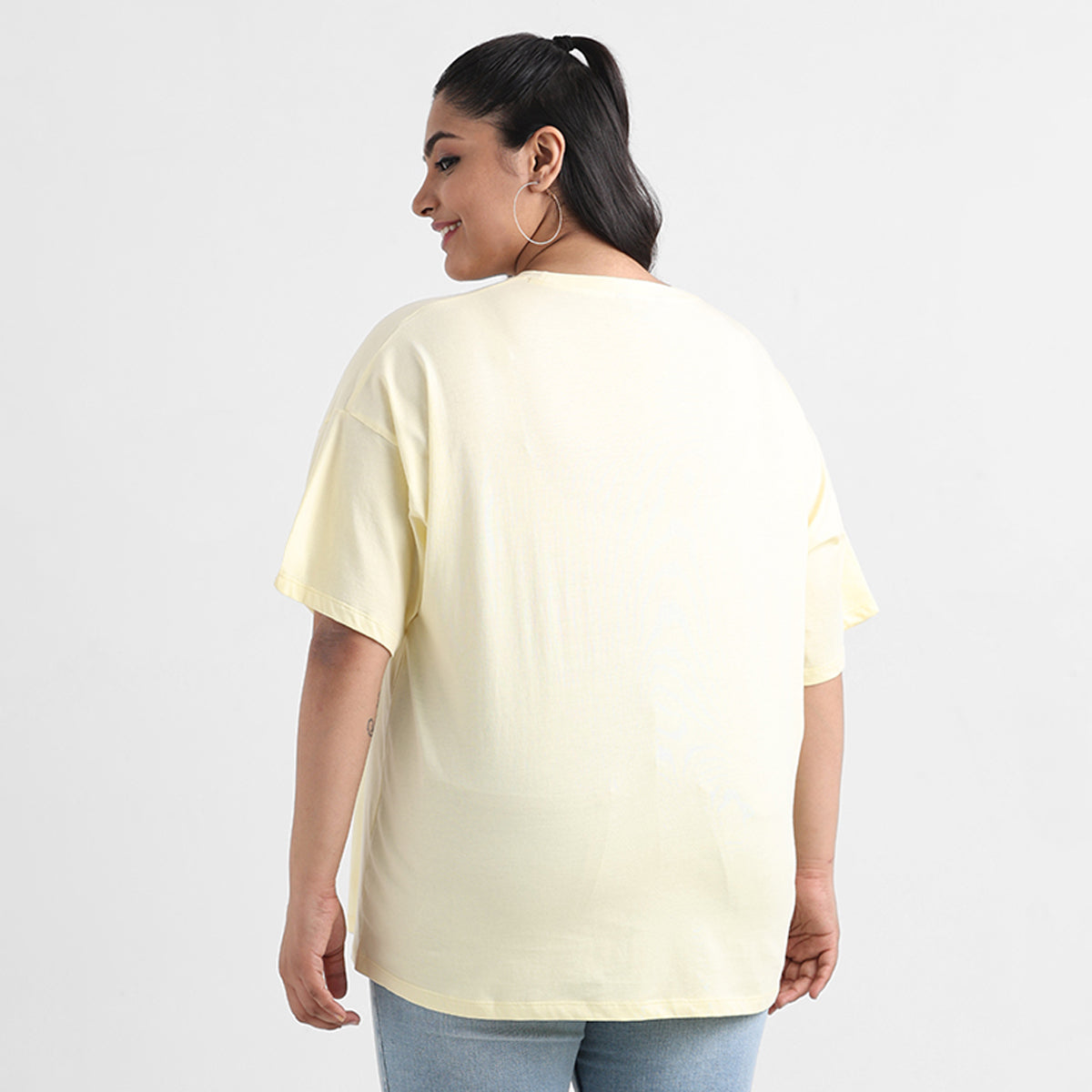 Yellow text plus size cotton tee