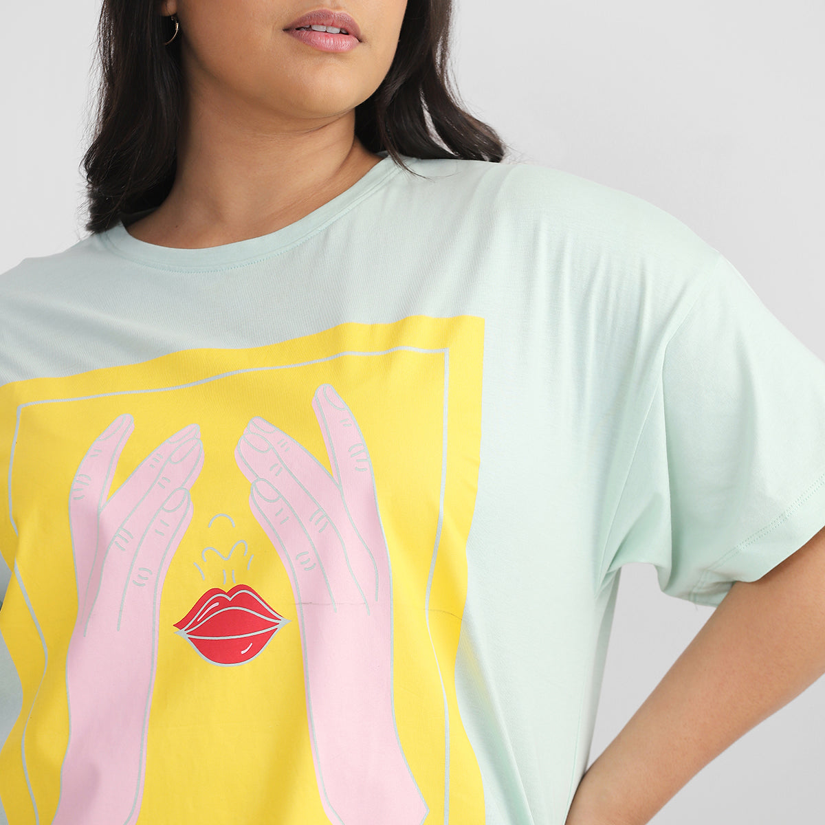 Rose Lips Mint T-shirt For Plus Size Women