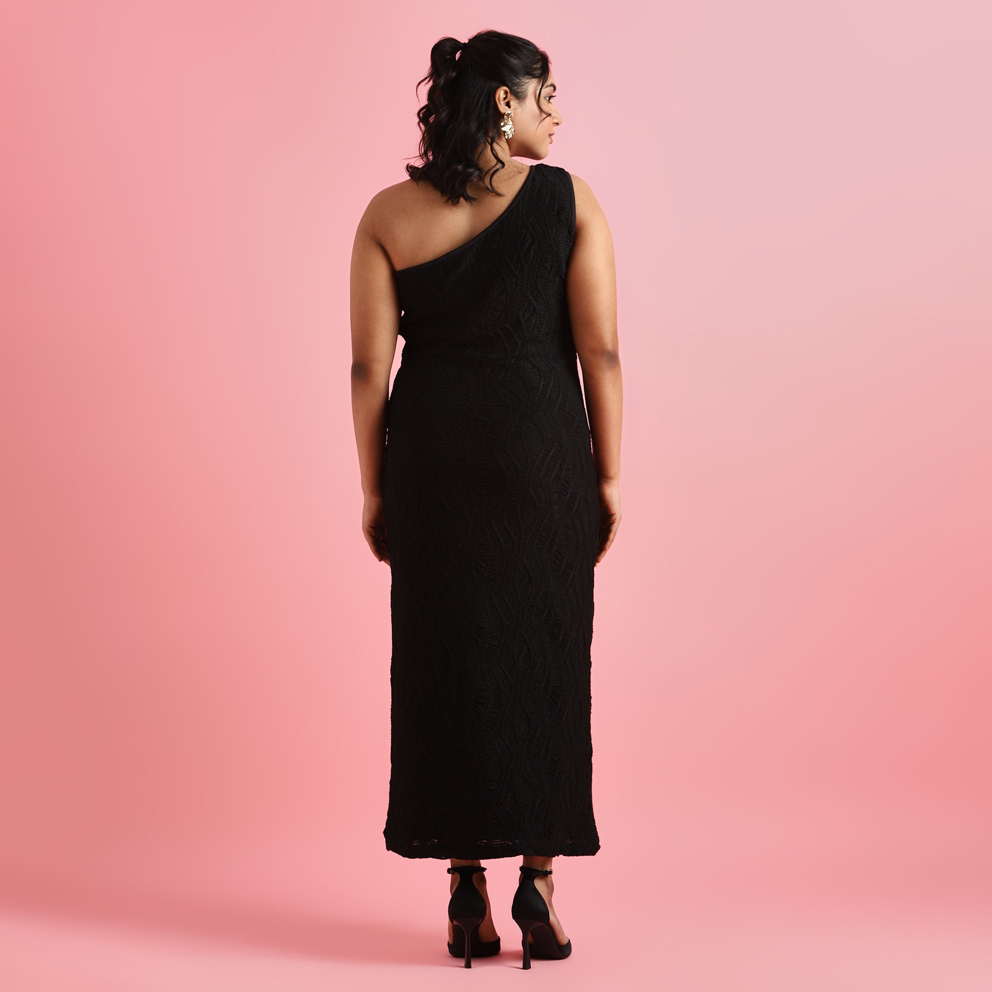 Black Textured Knit Plus Size One-Shoulder Midi Dress