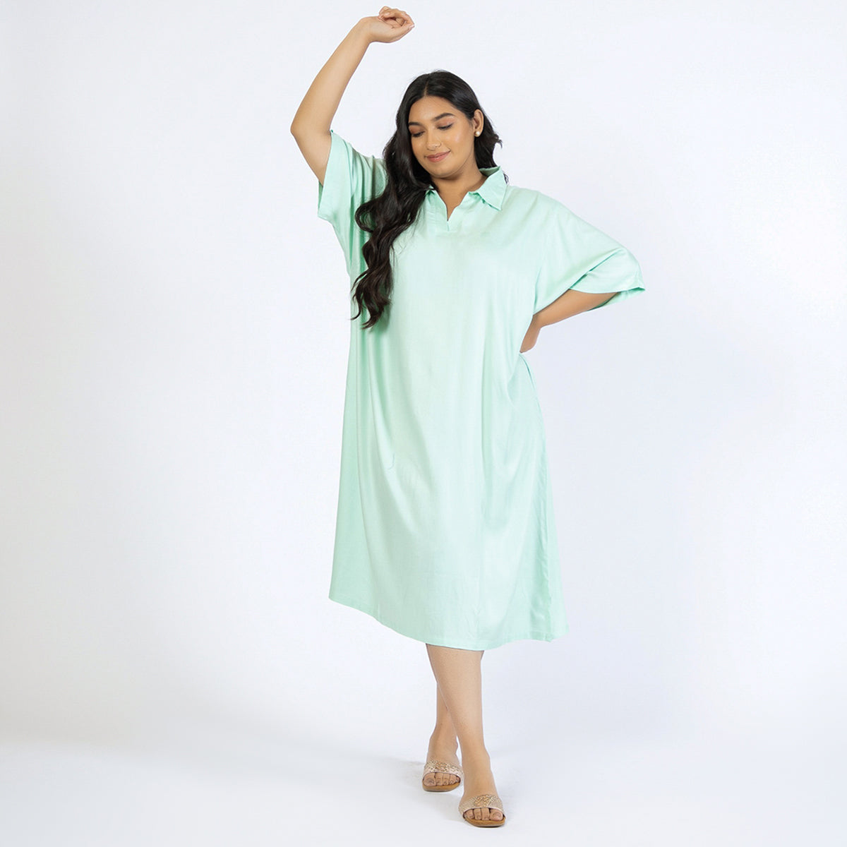 Light Green Plus Size Rayon Collared Kaftan