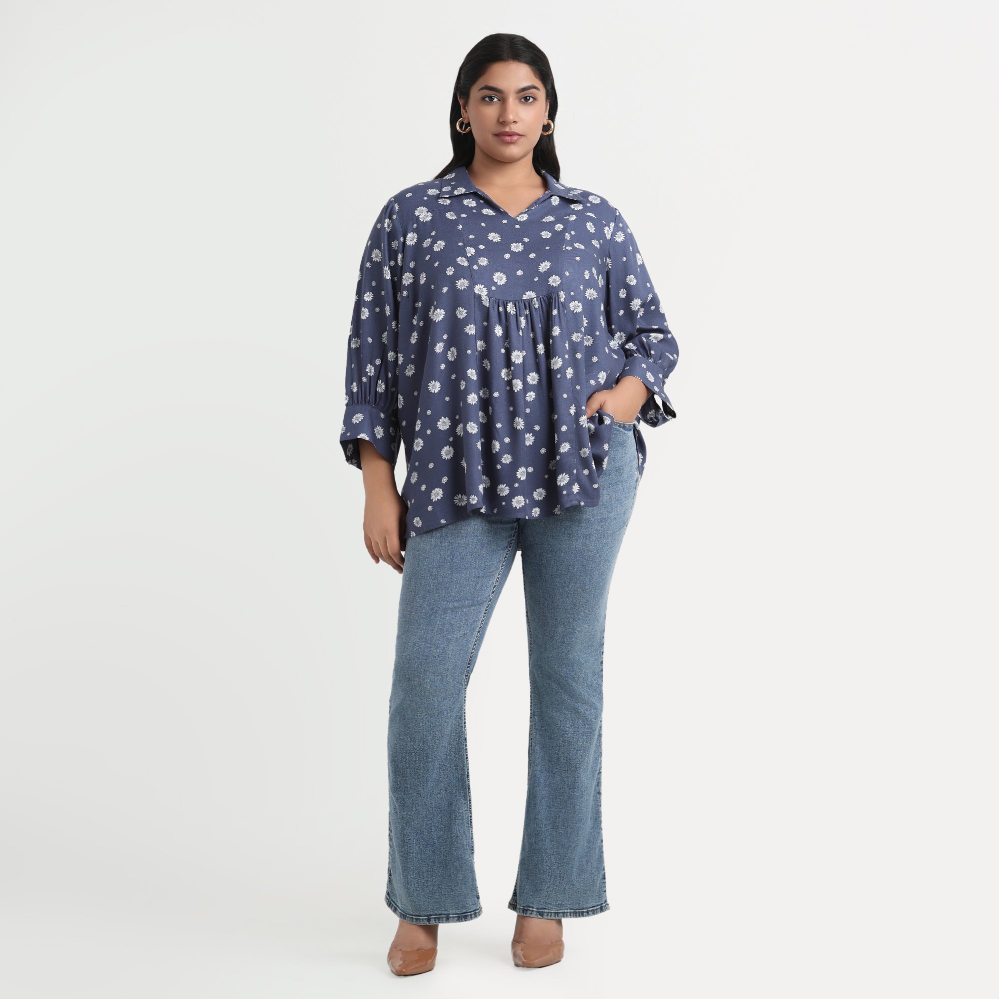 Floral daisy print shirt, plus-size fashion
