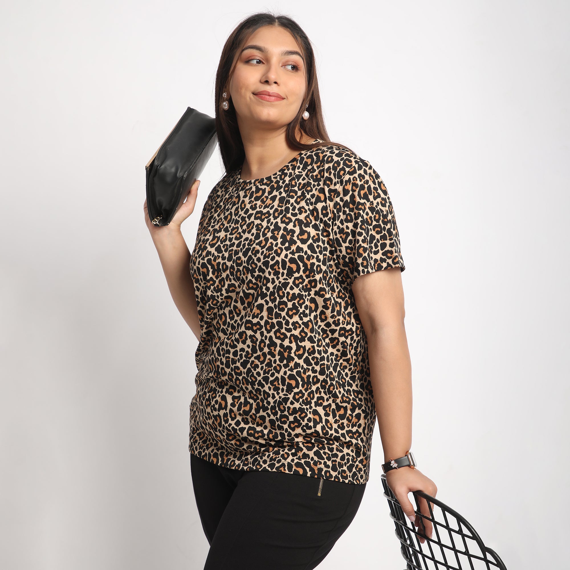 Animal Print Knit Round Neck Top