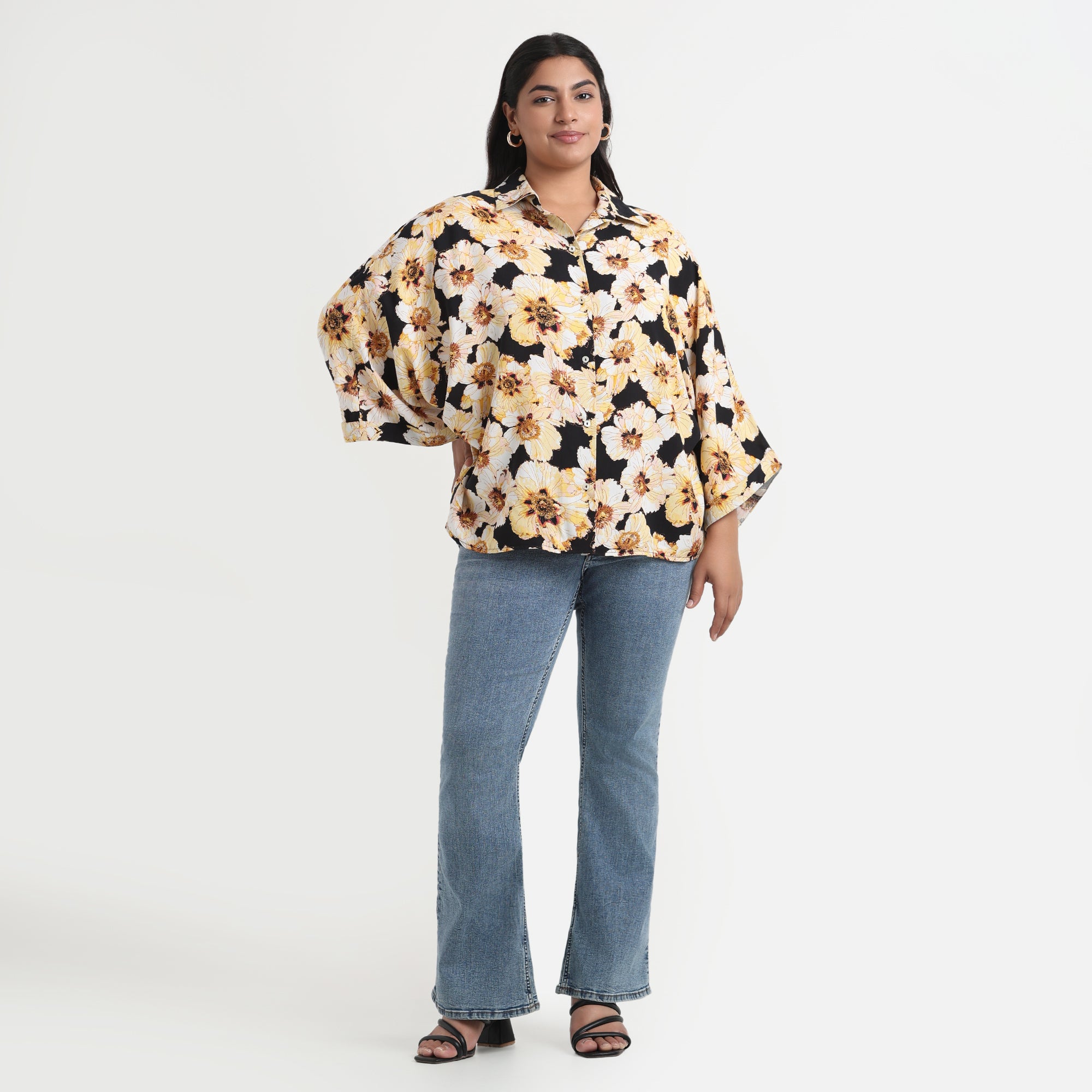 Floral print shirt, plus-size, with colorful detailing
