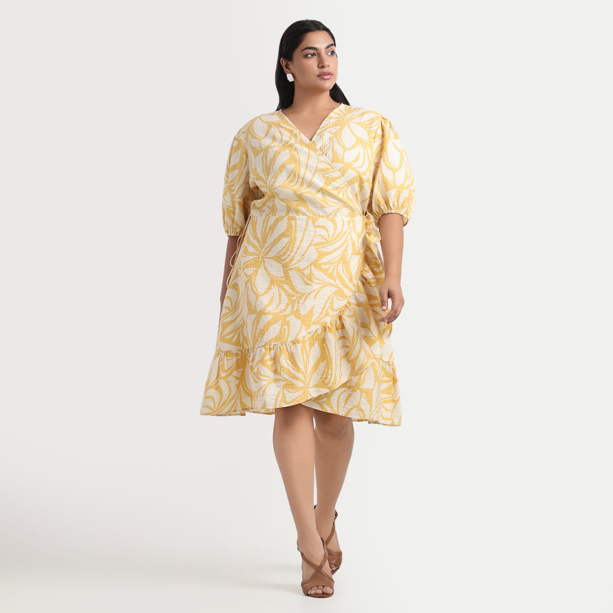 Yellow printed dress in soft fabric, comfortable plus size fashion
